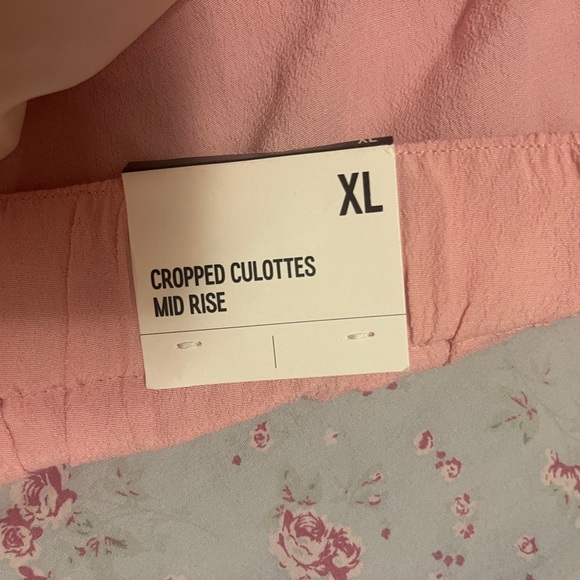 Express Pink Cropped Mid-rise Culottes - Picture 2 of 2